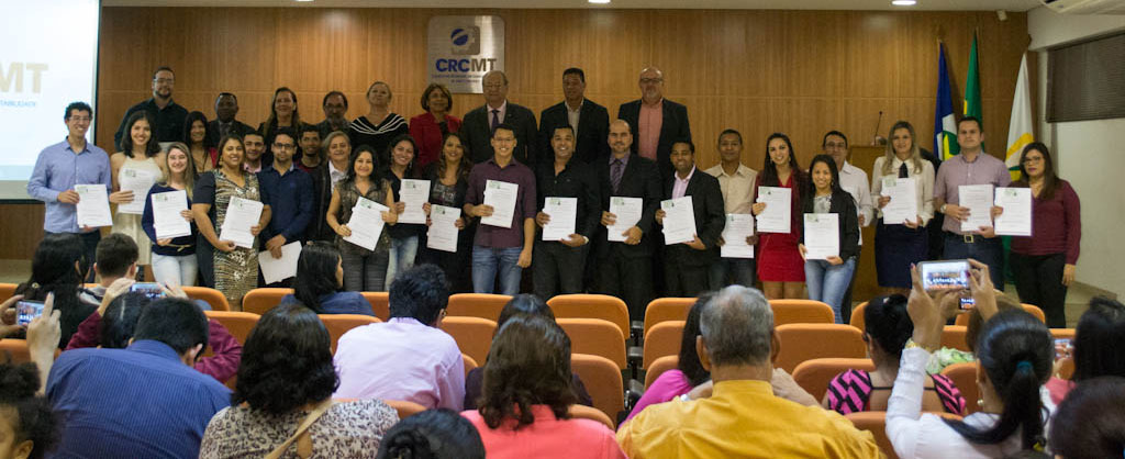Entrega de Carteiras de Profissionais em 23/6/2016