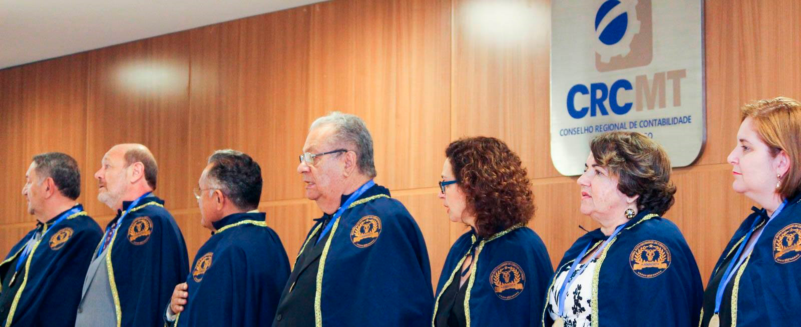 DIRETORIA DA AMACIC EMPOSSA NOVOS ACADÊMICOS